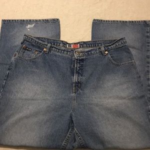 Arizona Jean Co. Flare Leg Jeans. Missy Size 21